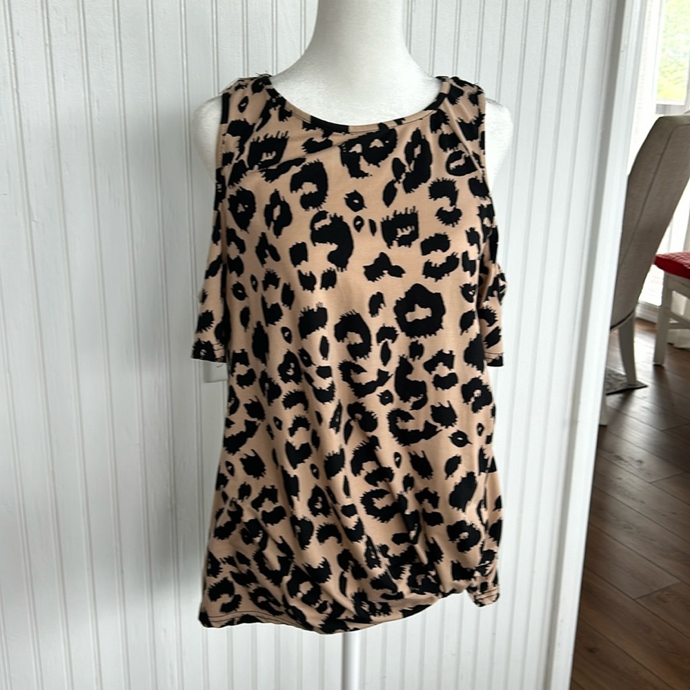Leopard cold shoulder top